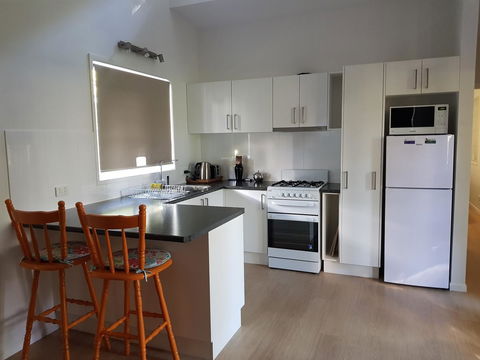 Bee-Haven Cottage - Tourism Townsville 2