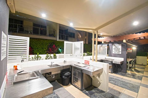 Trilogy Surfers Paradise - Tourism Townsville 5