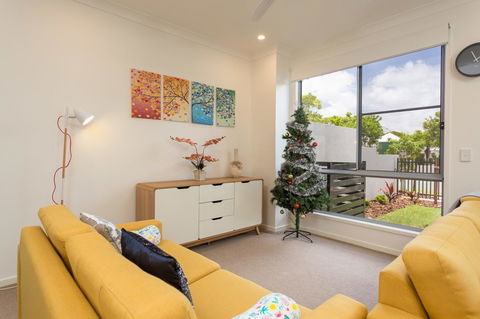 The Residences@Hillside - Tourism Townsville 4