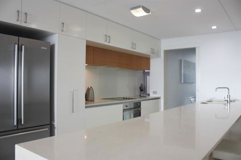 Private Seaview Apartment At Peninsula - Airlie Beach - Tourism Townsville 2