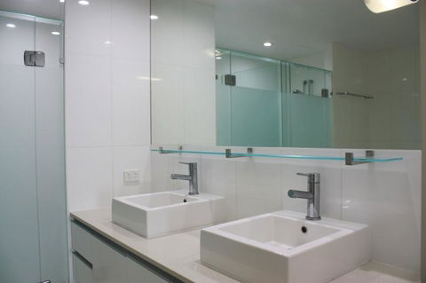 Private Seaview Apartment At Peninsula - Airlie Beach - Tourism Townsville 6