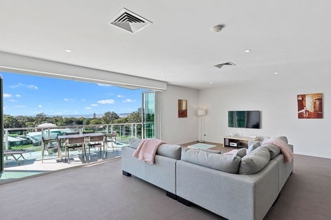 Akama Resort - Tourism Townsville 27