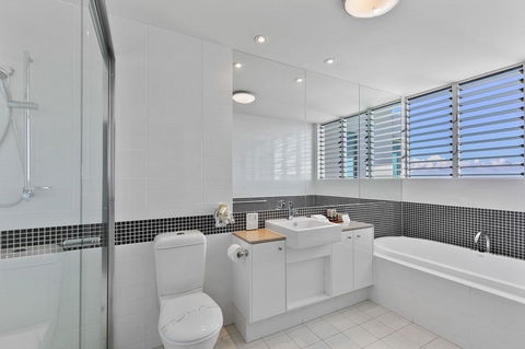 Akama Resort - Tourism Townsville 16
