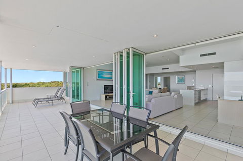Akama Resort - Tourism Townsville 32