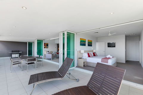 Akama Resort - Tourism Townsville 8