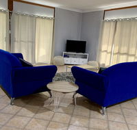Bees Place - 3 bedroom home on 10 acres of land with distant ocean views - Tourism Townsville