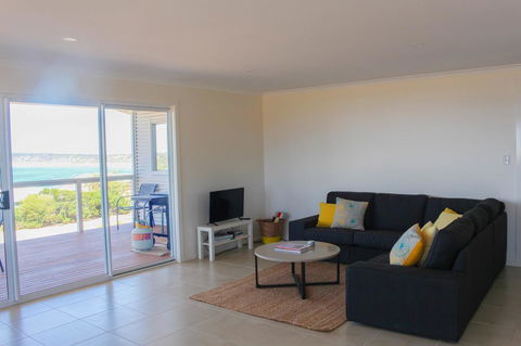 Bayview House - Tourism Townsville 11
