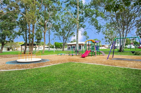 Lowset Sweetie, Central To Everything - Partridge St, Bongaree - Tourism Townsville 17