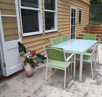 Retro Beach Flat - Tourism Townsville