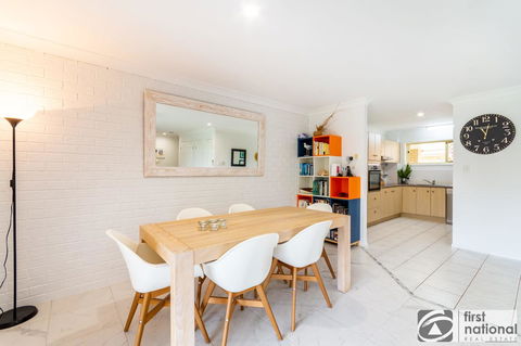 Immaculate Spacious Second Floor Unit Overlooking Pristine Parklands - Tourism Townsville 6