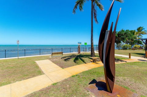 Quiet Location Across From Waterfront - South Esp, Bongaree - Tourism Townsville 8