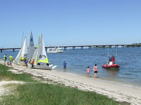 Fishing And Swimming At Your Doorstep - Sylvan Beach Esp, Bellara - Tourism Townsville 8