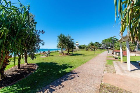 LISTEN TO THE SURF From Rickman Pde, Woorim - Tourism Townsville 7