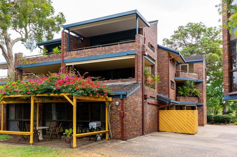 Spacious Family Unit With Incredible Views. - Tourism Townsville 2