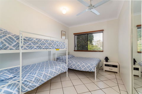 Waterfront Views From Private Rooftop Balcony - Bayview South Esp, Bongaree - Tourism Townsville 14