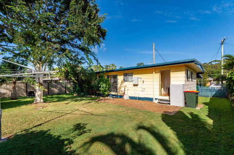 Pet Friendly Cottage In The Heart Of Bribie - Wirraway St, Bongaree - Tourism Townsville 10