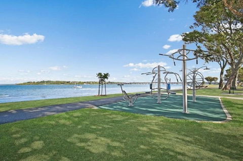 Pet Friendly Cottage In The Heart Of Bribie - Wirraway St, Bongaree - Tourism Townsville 16