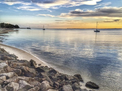 Pet Friendly Cottage In The Heart Of Bribie - Wirraway St, Bongaree - Tourism Townsville 9