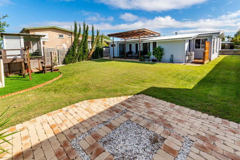Fabulous Family Destination In Paradise Parade, Bongaree - Tourism Townsville 18