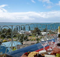 'Baylife Villa' 4a Warruga St - Large home with WIFI Netflix Aircon Linen  Spectacular Views - Tourism Townsville