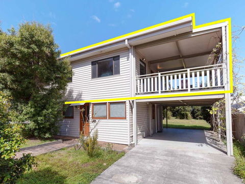 'Beach Break 1', 1/10 Lionel Street - Upstairs Unit With Aircon - Tourism Townsville 0