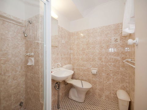 'Beachside' Shoal Bay, Unit 6 - Tourism Townsville 1