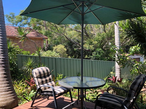 'Sandy Palms' 28 Moorooba Cr - Beautiful Home With Wifi, Air-con And Boat Parking - Tourism Townsville 3