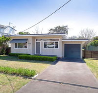 'Shoalz' 28 Rigney Street - Renovated Pet Friendly Cottage  Boat Parking - Tourism Townsville