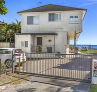 'Yacaaba' Beautiful Waterfront Location - Tourism Townsville