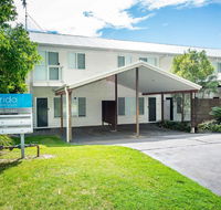 1 'Florida' 5 Lillian Street - 2 min walk to beach shops  restaurants - Tourism Townsville
