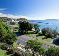 1 'Kiah' 53 Victoria Parade - stunning views wifi aircon just across the road to the water - Tourism Townsville