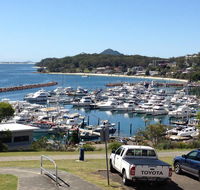1 'Laman Lodge' 15 Laman Street - stunning air conditioned unit with water views and WIFI - Tourism Townsville