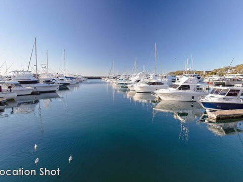 1 'SEASHELLS' 21-23 MAGNUS STREET - WIFI, POOL, LIFT & AIR CONDITIONING - Tourism Townsville 1