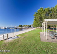 10 'Magnus Gardens' 7 Magnus Street - air conditioned  walk to town centre - Tourism Townsville