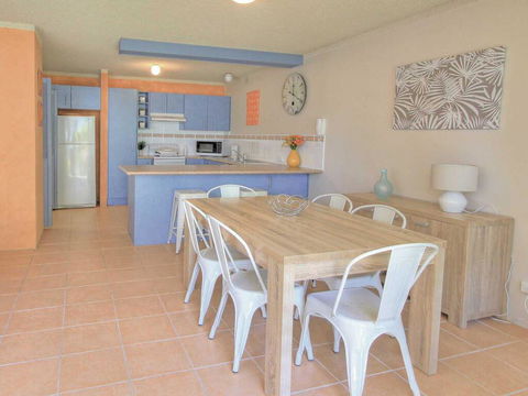 10 'Magnus Gardens' 7 Magnus Street - Air Conditioned & Walk To Town Centre - Tourism Townsville 1