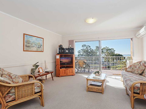 10 'Teramby Court' 104 Magnus Street - In Nelson Bay CBD With Water Views And WIFI - Tourism Townsville 2