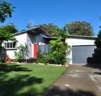 10 Double Island Drive - Modern family home centrally located swimming pool  outdoor area - Tourism Townsville