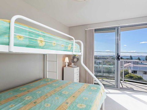 11 'Bayview Apartment' 42 Stockton Street - Right In The CBD Of Nelson Bay With Water Views - Tourism Townsville 3