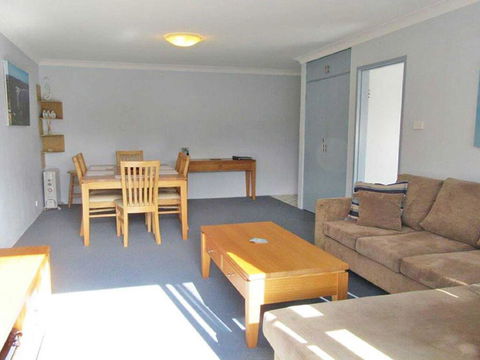 11 'Silvana Court', 26 Ajax Avenue - Close To The Water And Clubs - Tourism Townsville 1