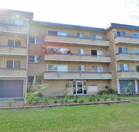11 'Silvana Court' 26 Ajax Avenue - close to the water and clubs - Tourism Townsville