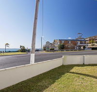 13 'Bayview Towers' 15 Victoria Parade - ground floor unit with magical water views - Tourism Townsville