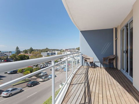 13 'Cote D'Azur', 61 Donald Street - Lovely Unit With Air Con, Pool, Lift And WiFi - Tourism Townsville 2