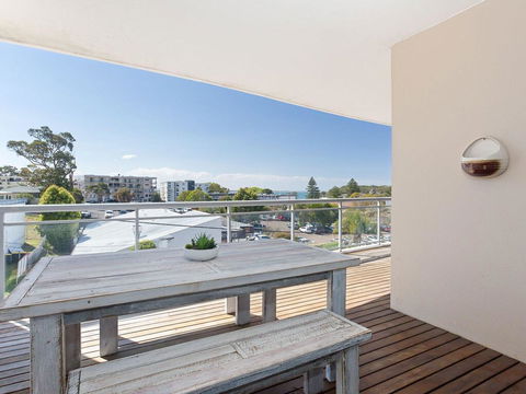 13 'Cote D'Azur', 61 Donald Street - Lovely Unit With Air Con, Pool, Lift And WiFi - Tourism Townsville 3