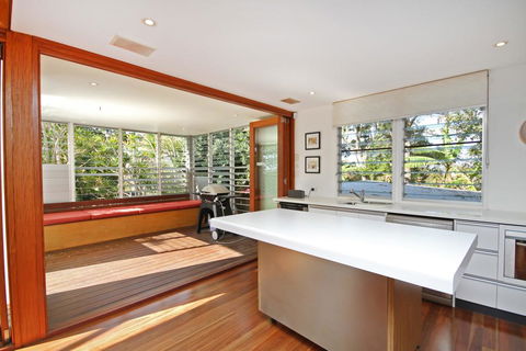 13 Ann Street, Coolum Beach, Pet Friendly, Linen Included - Tourism Townsville 2