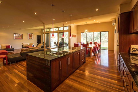 141 Providence Drive, Bowhill - Tourism Townsville 2