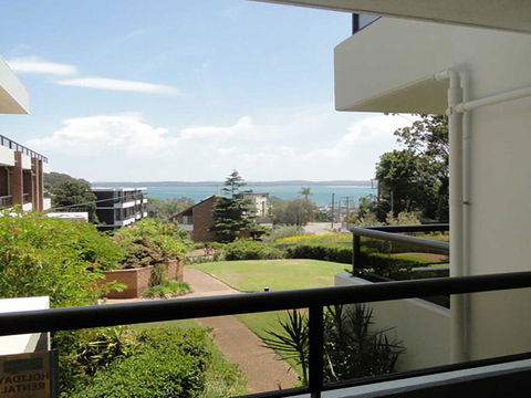 17 'The Commodore' 9-11 Donald Street - Pleasant Unit With Open Plan Living - Tourism Townsville 1