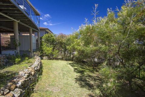 17 Canberra Crescent - Prestige Views At Burrill Lake - Tourism Townsville 2
