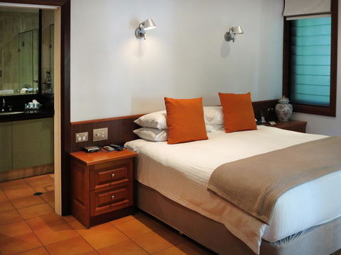 17 Wharf Street - Luxury Holiday Home - Tourism Townsville 1