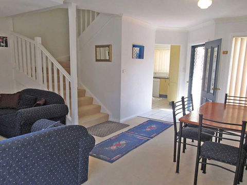 2 'Mahi Mahi', 5 Achilles Street - 3 Bedroom Between Shoal Bay And Little Beach - Tourism Townsville 2