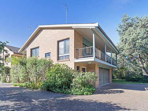 2 'Plattens' 15 Kurrawa Close - Great Duplex So Close To The Water - Tourism Townsville 0